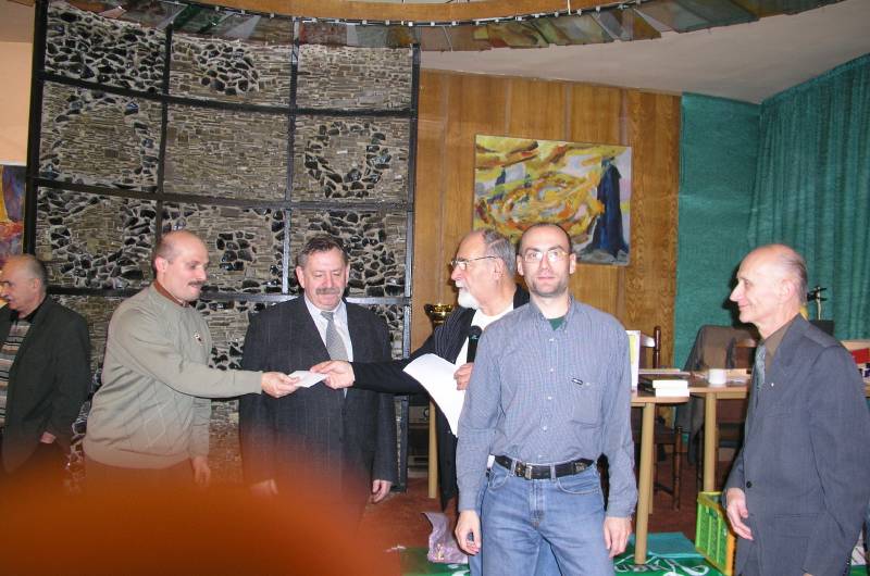 pite miejsce Witek Stachnik i Maciek Rodzaj (w rodku Wojciech Magdo i Adam Dmochowski, z prawej Leszek Gabriel)